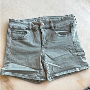 American Eagle Outfitters Women's Green Shorts